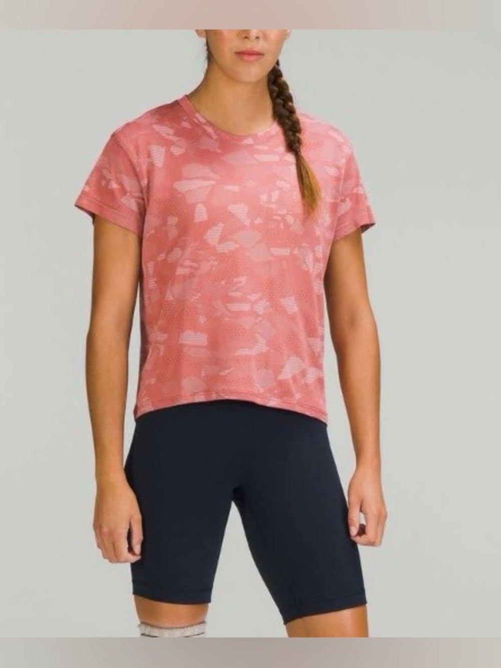Lululemon Train to Be Short Sleeve Shirt, size 10
